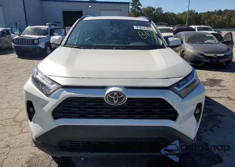 2022 Toyota Rav4 Xle Premium z USA, uszkodzony, nr VIN 2T3C1RFV5NW212154